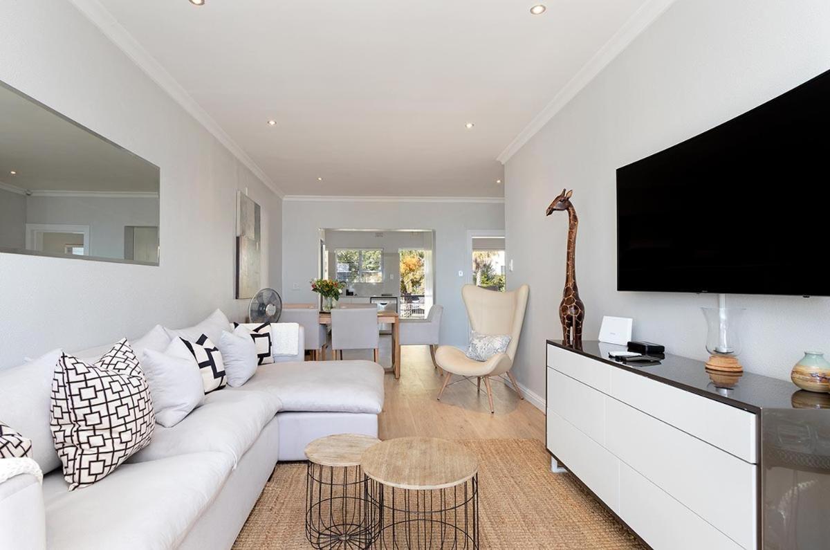 Stunning Sea View Apartment - Camps Bay Cidade Do Cabo Exterior foto