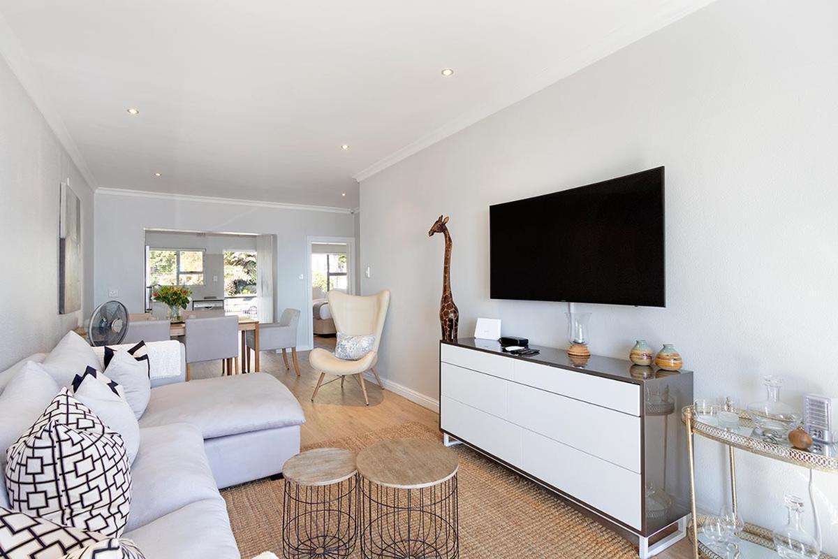 Stunning Sea View Apartment - Camps Bay Cidade Do Cabo Exterior foto